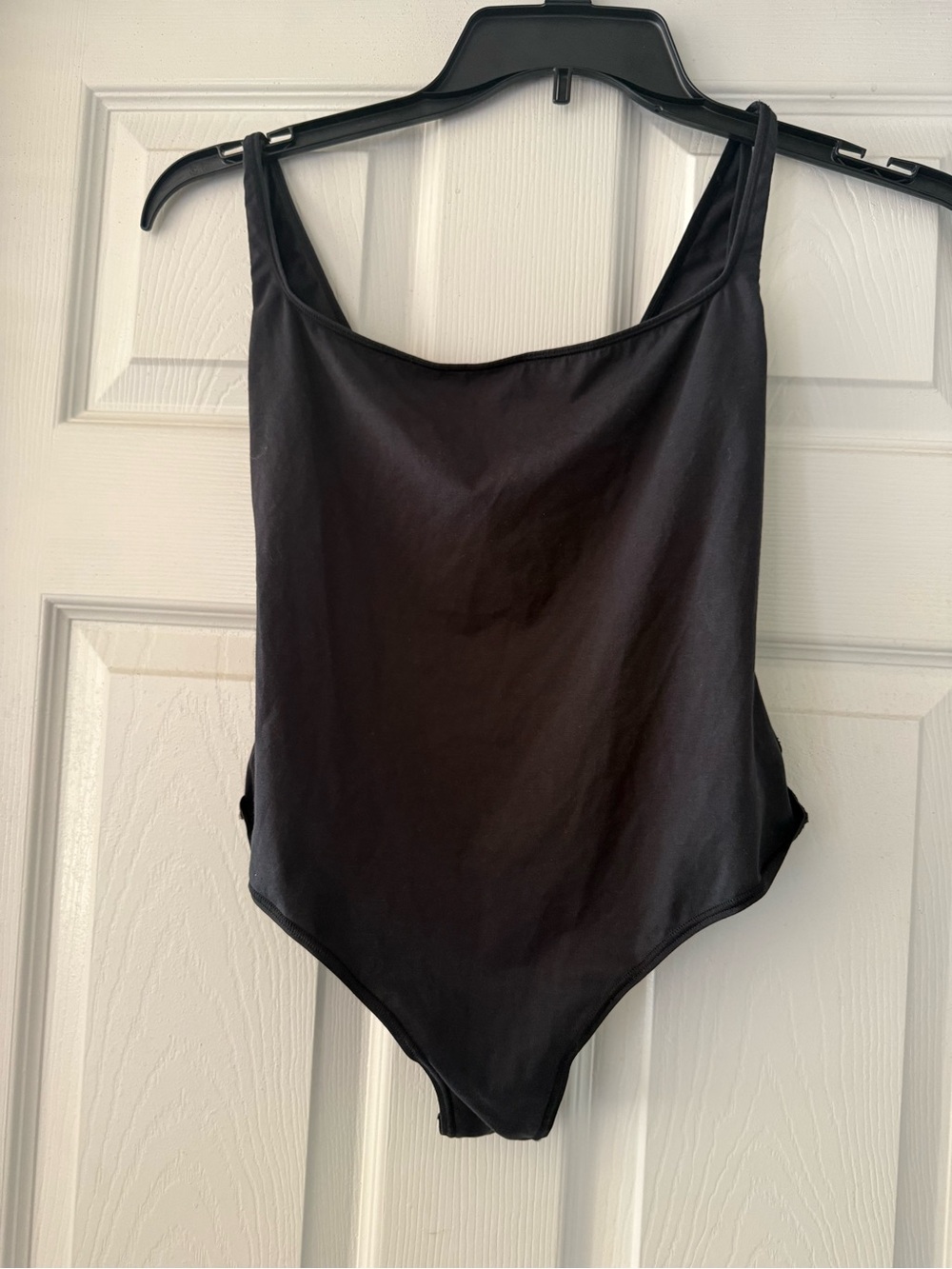SKIMS BODY BASICS SQUARE NECK BODYSUIT- Large